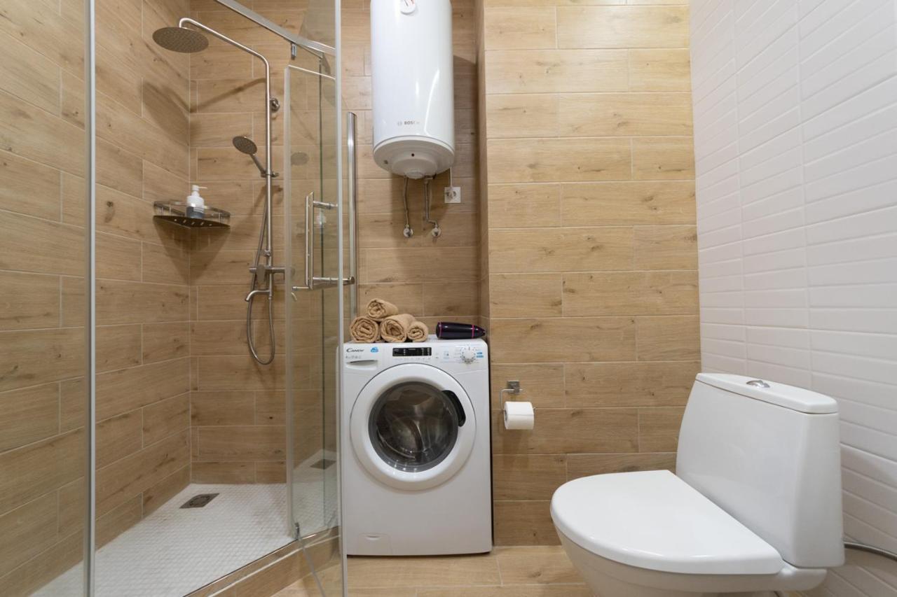 Studio On A Residential Complex French Quarter 2 เคียฟ ภายนอก รูปภาพ